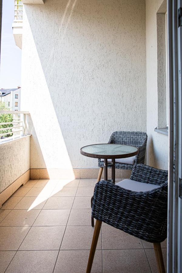 Apartment Ten Варшава Екстер'єр фото